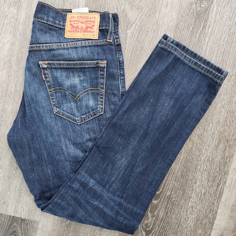 Levis 541 Athletic Taper Jeans Mens 30x32 Dark Wash Blue Denim Stretch